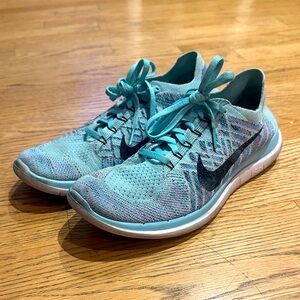 Nike Free 4.0 Flyknit Women's Athletic Shoes